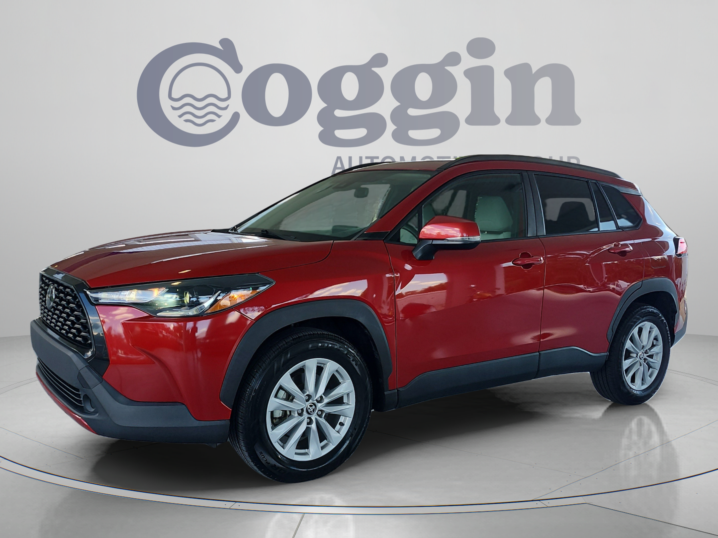 Used 2022 Toyota Corolla Cross LE w/ Moonroof Package