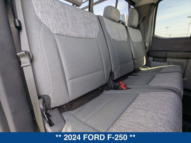Certified 2024 Ford F250 XLT w/ 360-Degree Camera Package AWD/4WD image 21