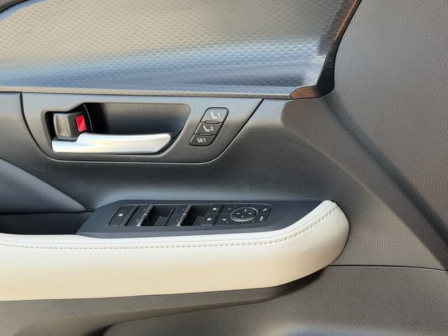 Used 2024 Toyota Grand Highlander AWD Hybrid image 29