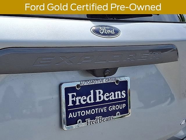 Certified 2022 Ford Explorer XLT w/ Equipment Group 202A AWD/4WD image 40