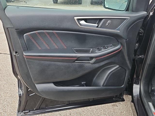 Certified 2024 Ford Edge ST-Line AWD/4WD image 24