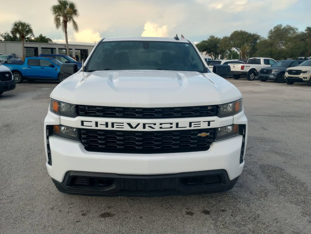 Used 2022 Chevrolet Silverado 1500 Custom RWD image 2
