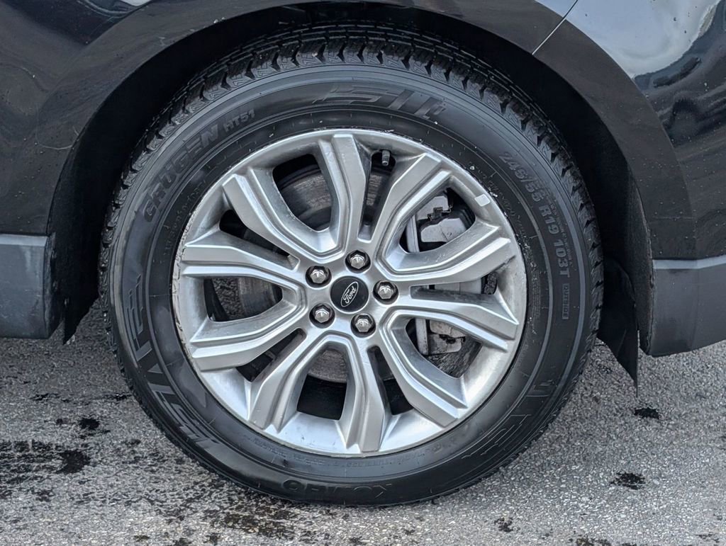 Certified 2024 Ford Edge Titanium image 17