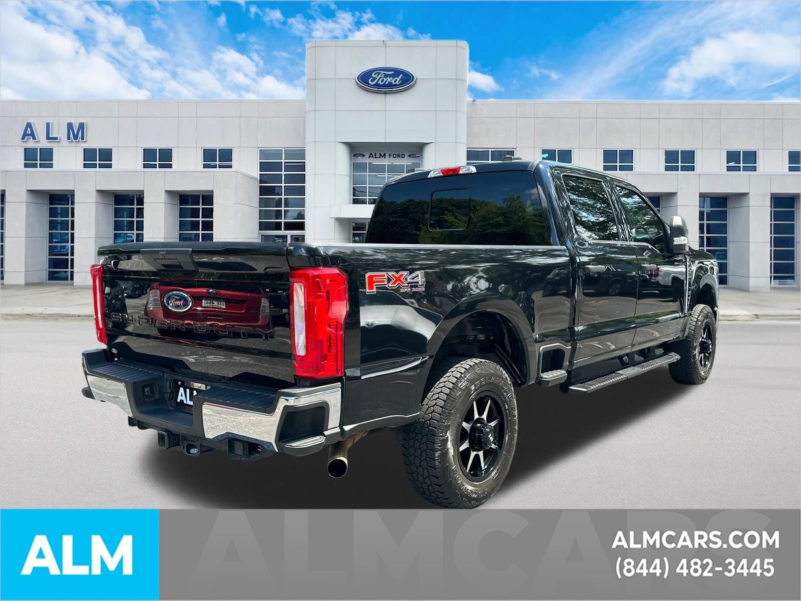 Certified 2023 Ford F250 XLT w/ FX4 Off-Road Package AWD/4WD image 5