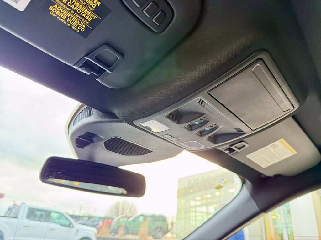 Certified 2025 Ford Escape ST-Line Elite w/ Premium Technology Package image 25