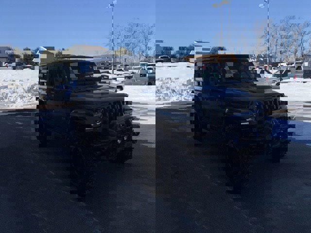 Used 2020 Jeep Wrangler Unlimited Sahara w/ Dual Top Group image 10