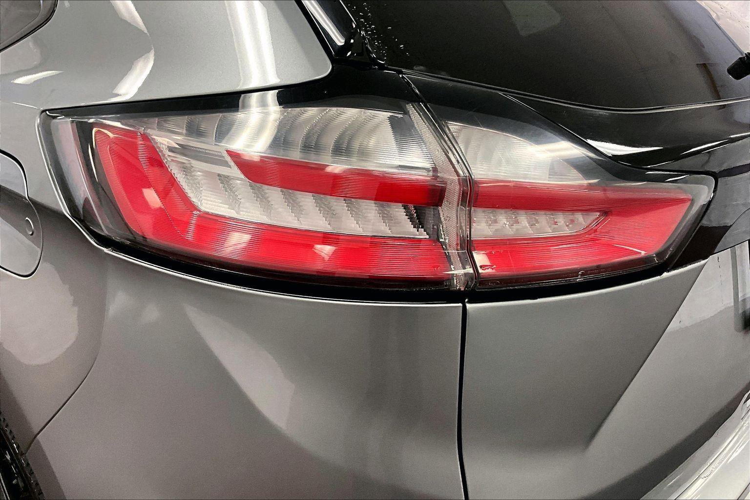 Certified 2022 Ford Edge ST image 28