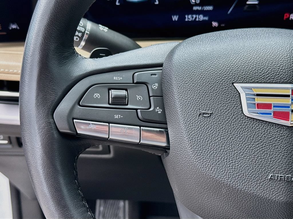 Used 2024 Cadillac XT4 Premium Luxury FWD image 12