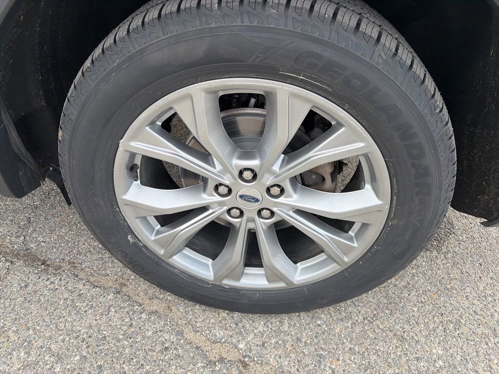 Certified 2023 Ford Explorer XLT w/ Equipment Group 202A image 23