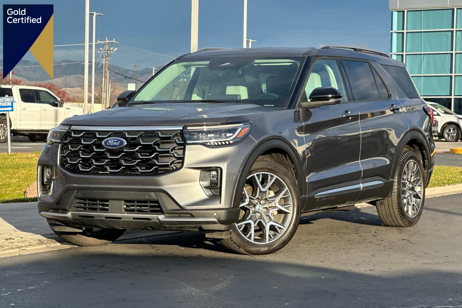 Certified 2025 Ford Explorer Platinum w/ Ultimate Package