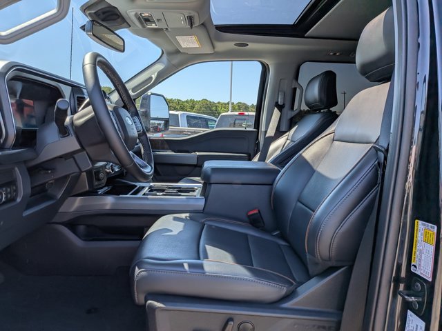 Certified 2025 Ford F250 Lariat w/ Lariat Ultimate Package AWD/4WD image 15