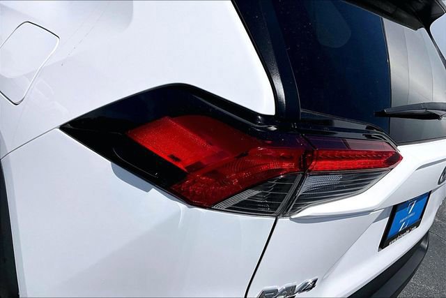 Used 2024 Toyota RAV4 XLE FWD image 28