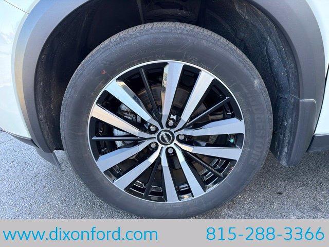 Used 2023 Nissan Pathfinder Platinum AWD/4WD image 32