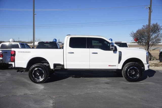 Certified 2025 Ford F250 Platinum w/ Platinum Plus Package image 3