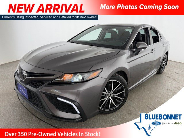 Used 2023 Toyota Camry SE