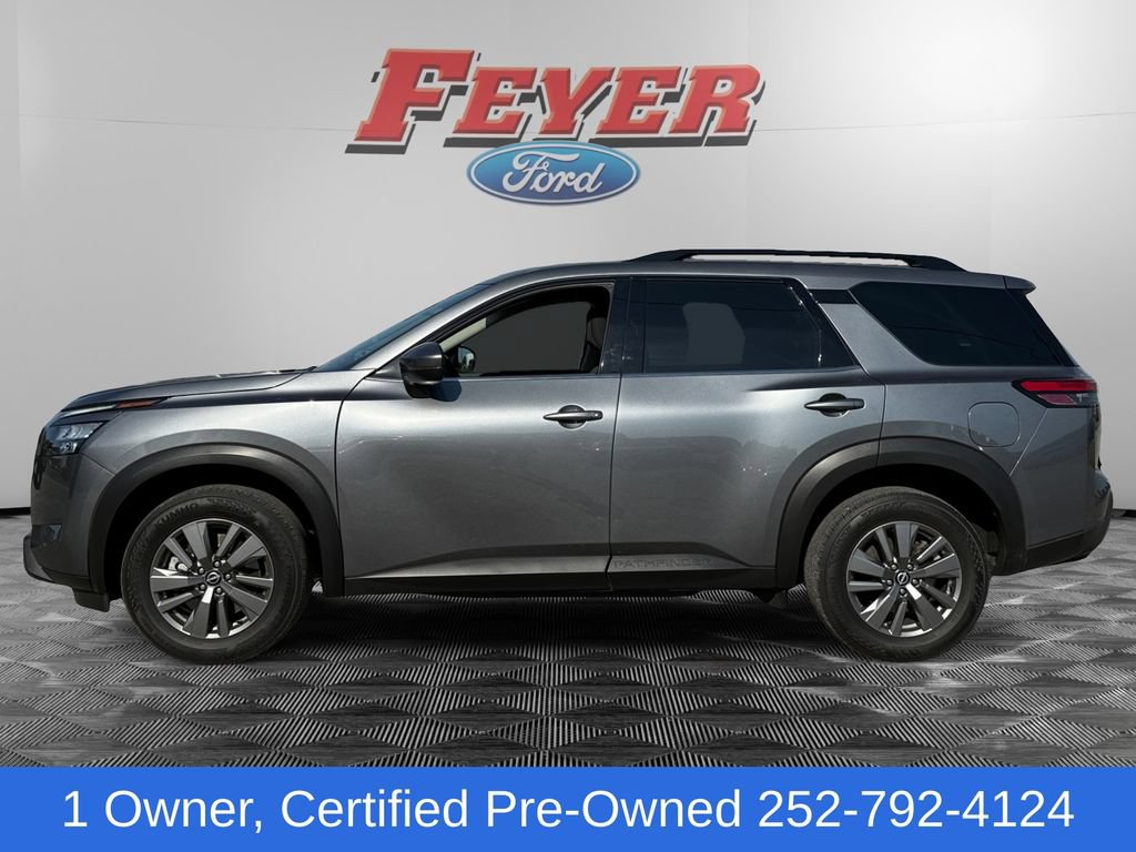 Used 2025 Nissan Pathfinder SV AWD/4WD image 2