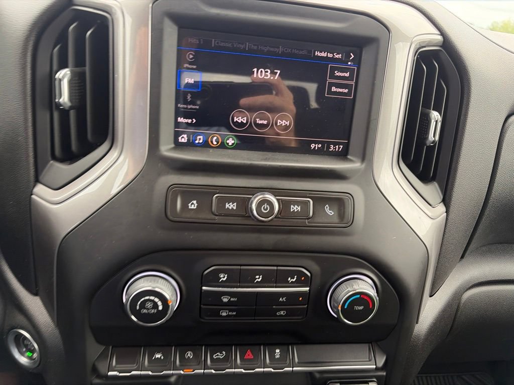 Used 2022 Chevrolet Silverado 1500 Custom AWD/4WD image 16
