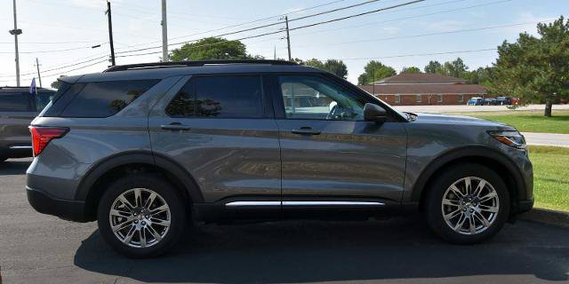 Certified 2025 Ford Explorer Active w/ Active Comfort Package AWD/4WD image 6