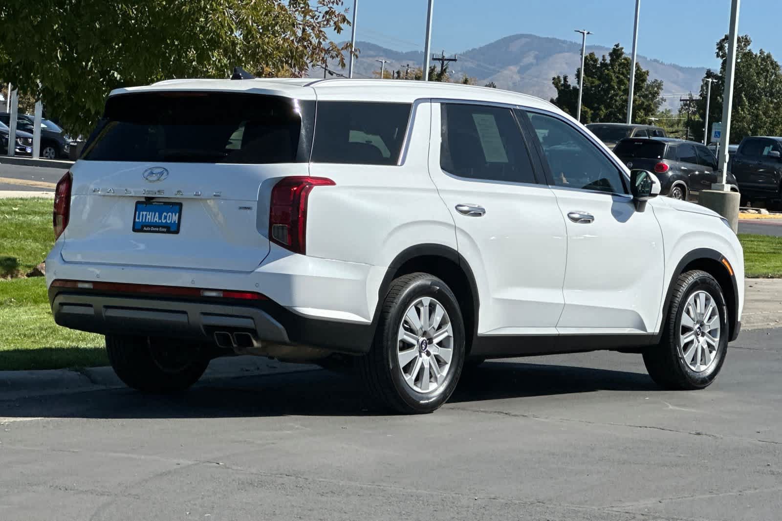 Used 2025 Hyundai Palisade SEL AWD/4WD image 2