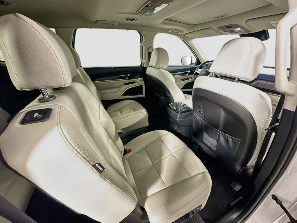 Used 2024 Kia Telluride EX w/ EX Captain's Chair Package AWD/4WD image 31