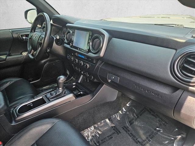 Used 2021 Toyota Tacoma TRD Sport w/ TRD Premium Sport Package AWD/4WD image 18
