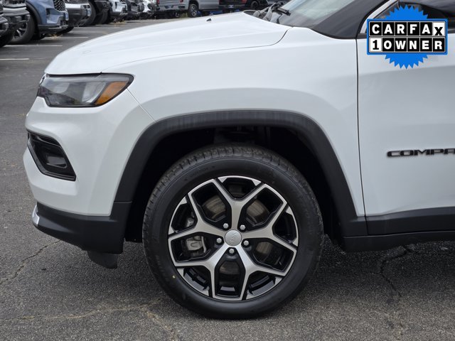 Used 2024 Jeep Compass Limited AWD/4WD image 9