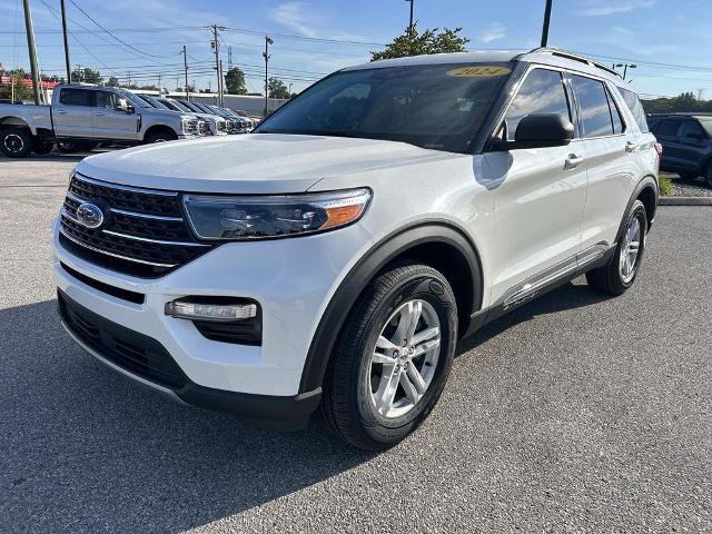Certified 2024 Ford Explorer XLT w/ Equipment Group 202A AWD/4WD image 8