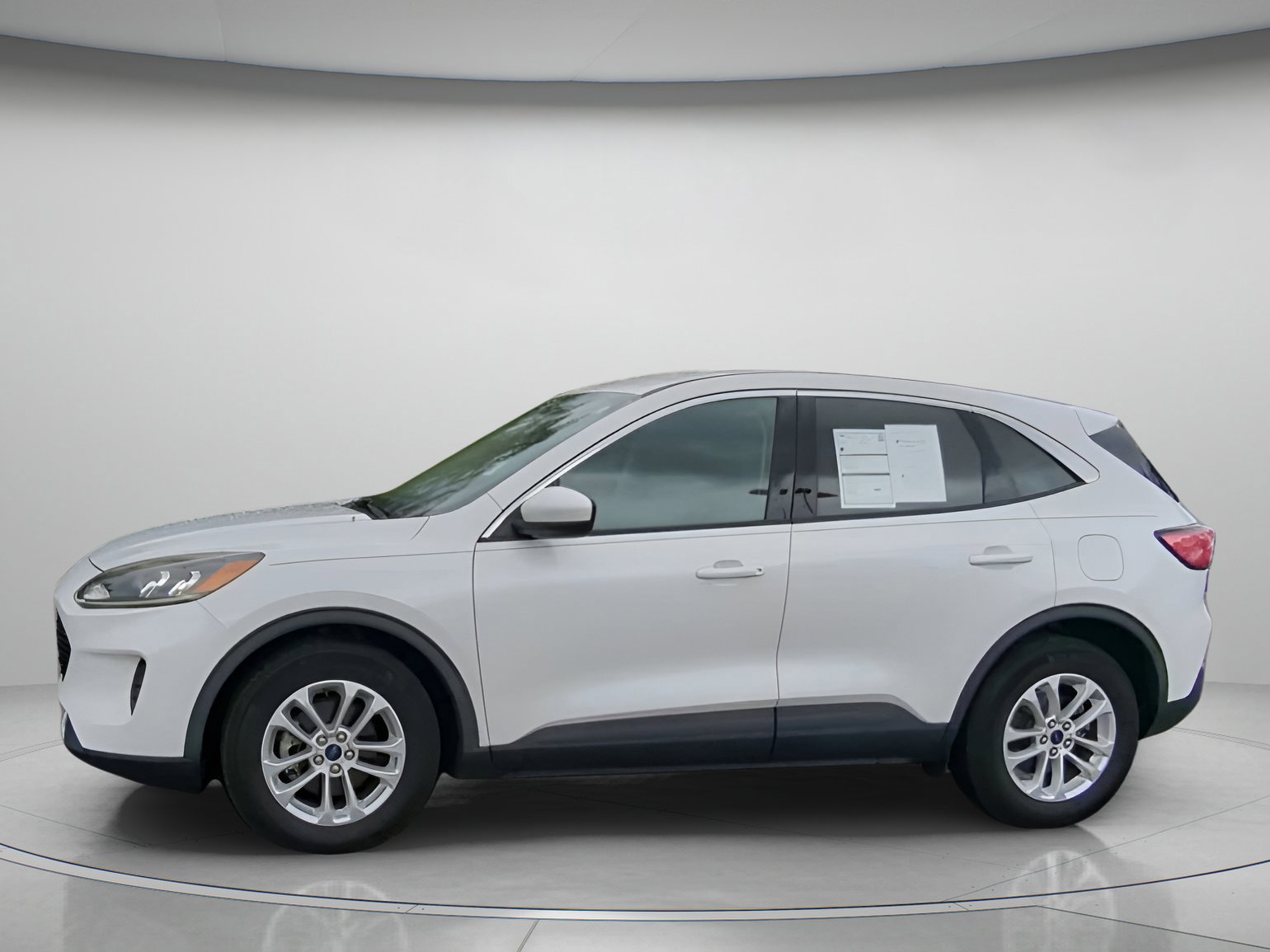 Certified 2020 Ford Escape SE image 7