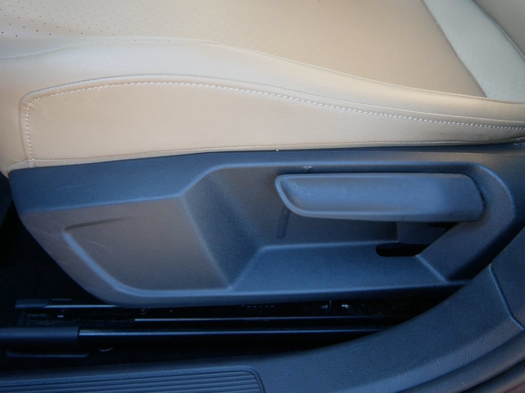 Used 2019 Volkswagen Jetta SE FWD image 16