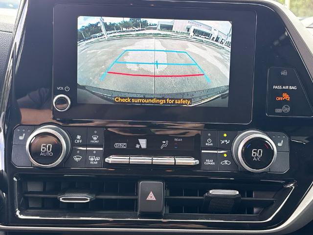 Used 2023 Toyota Highlander XLE FWD image 26