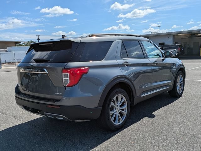 Certified 2023 Ford Explorer XLT w/ Equipment Group 202A AWD/4WD image 3