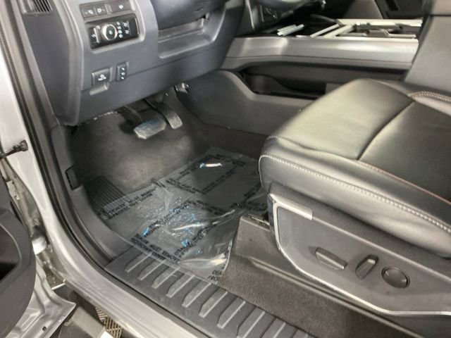 Certified 2024 Ford F450 Lariat w/ Camper Package image 19