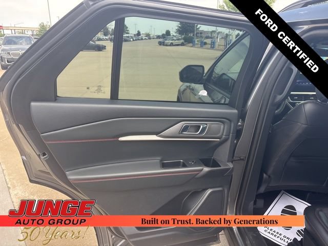 Certified 2025 Ford Explorer ST-Line AWD/4WD image 13