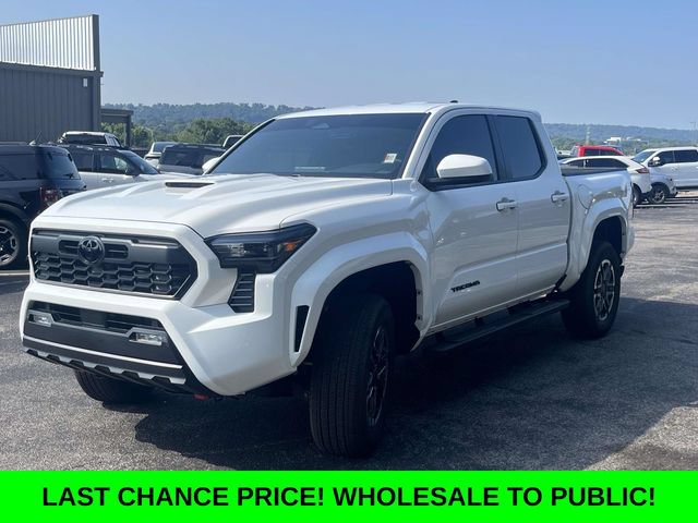 Used 2026 Toyota Tacoma TRD Sport AWD/4WD image 8