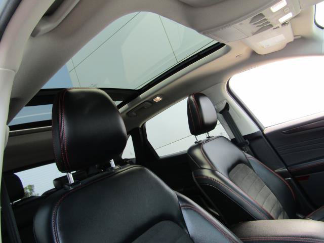 Certified 2022 Ford Escape SEL w/ SEL Stealth AWD Package image 3