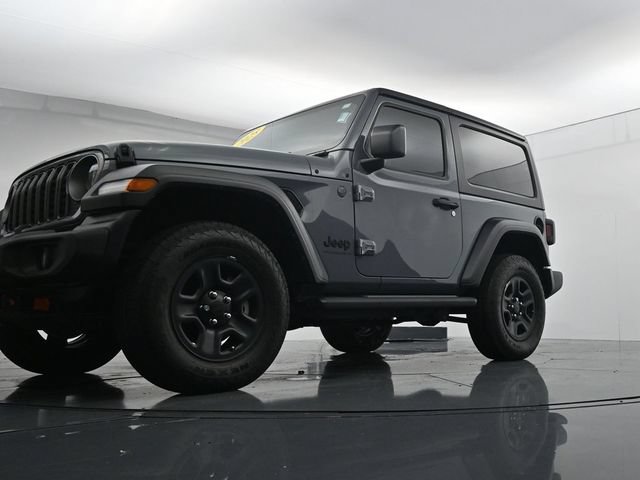 Used 2025 Jeep Wrangler Sport AWD/4WD image 38