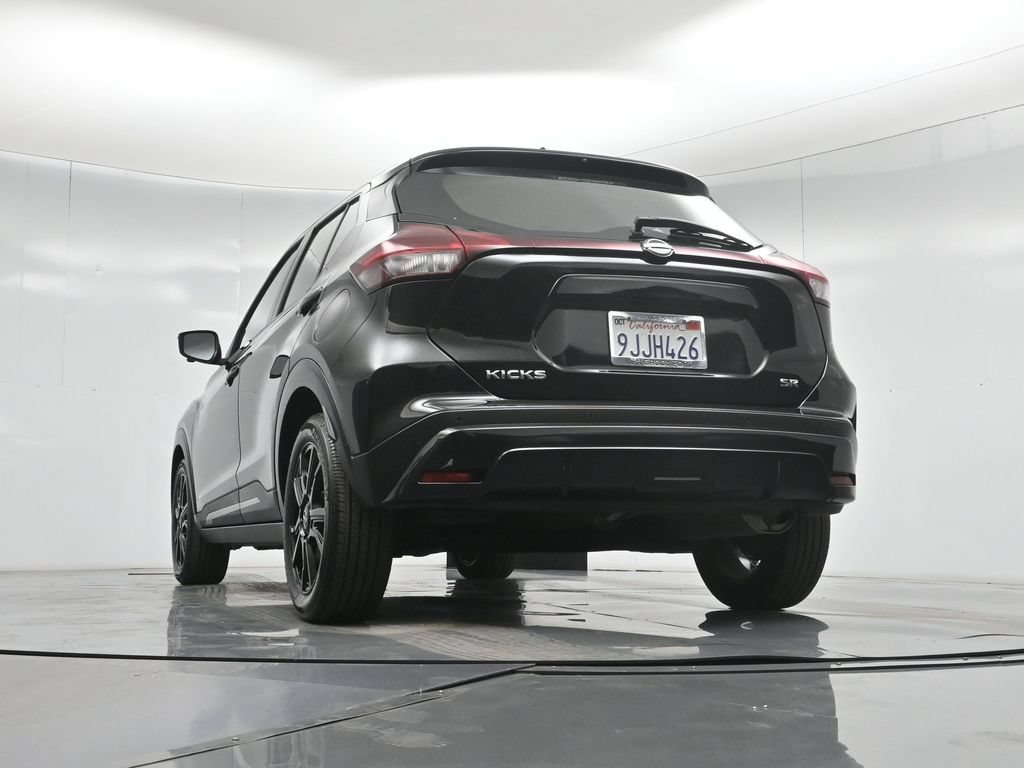 Used 2023 Nissan Kicks SR w/ SR Premium Package FWD image 49