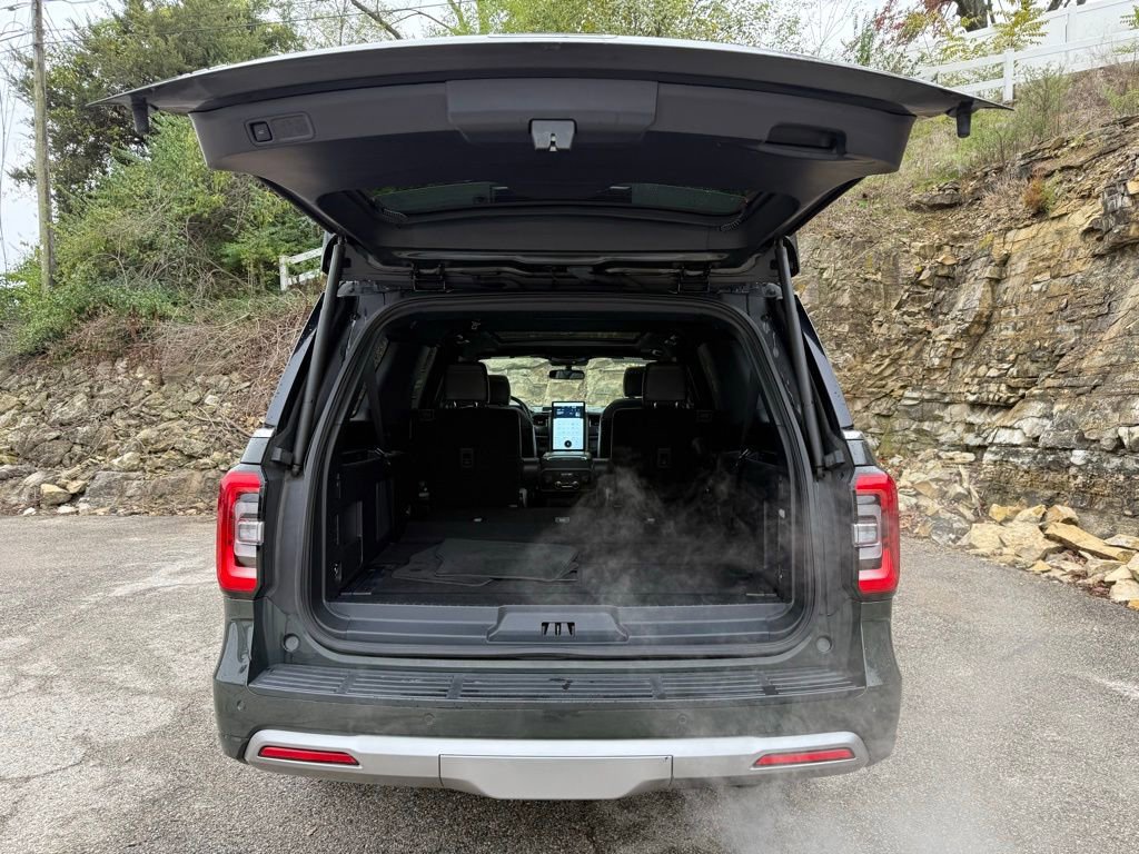 Certified 2022 Ford Expedition Max Platinum image 9