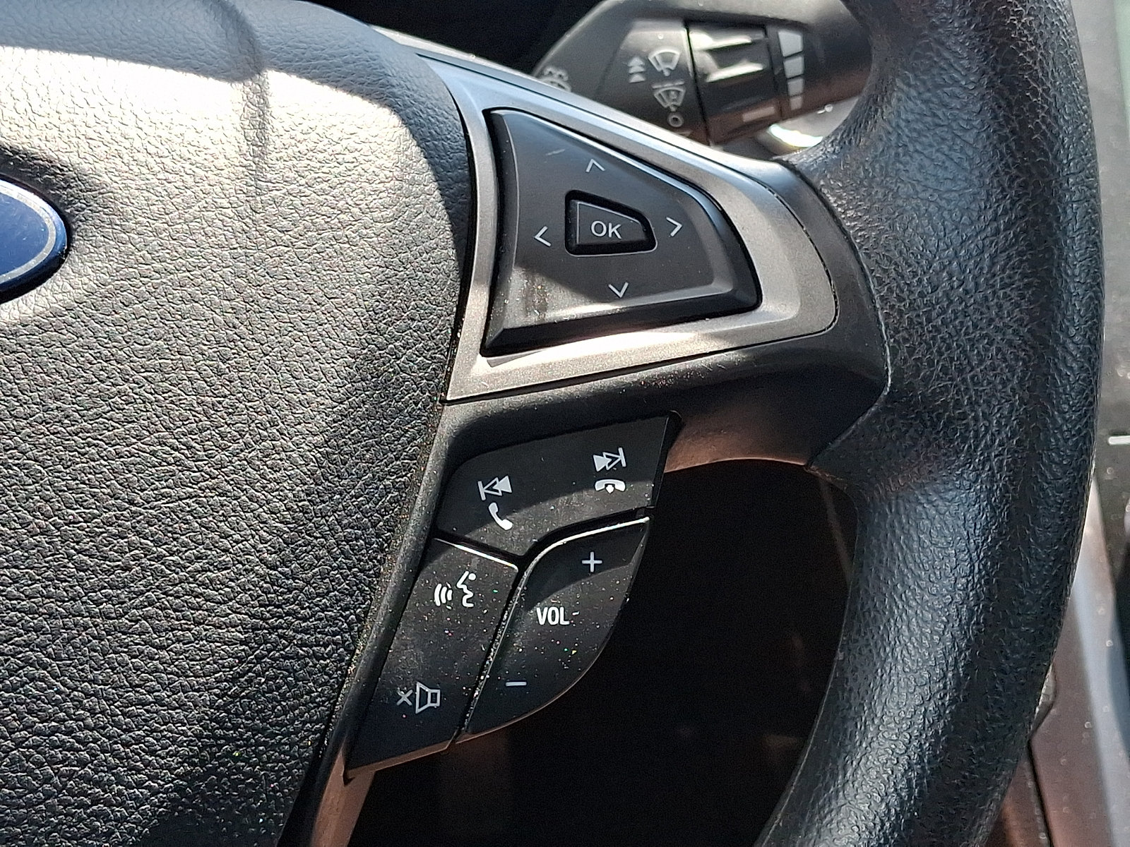 Certified 2020 Ford Fusion SE FWD image 24