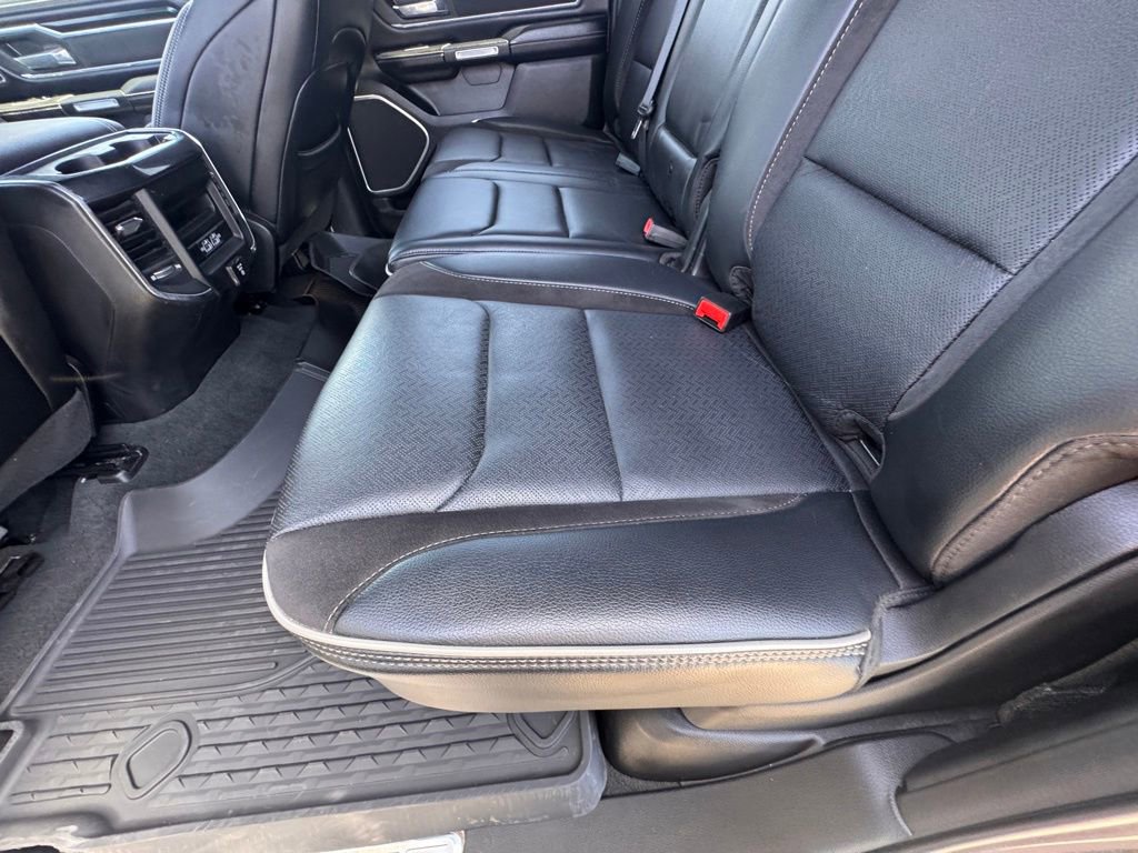 Used 2022 RAM 1500 Laramie AWD/4WD image 30