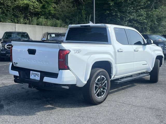 Used 2026 Toyota Tacoma TRD Sport AWD/4WD image 3