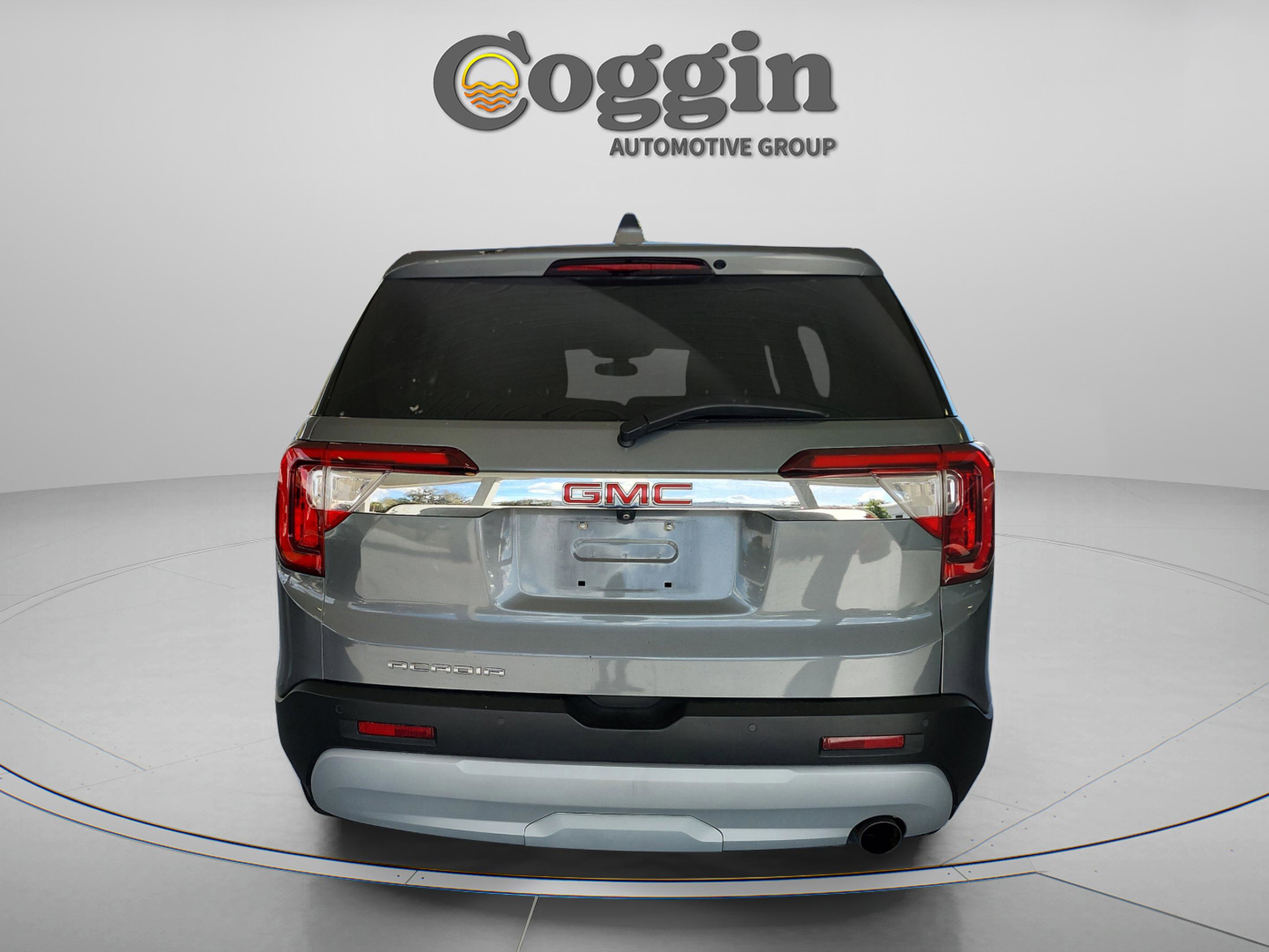 Used 2020 GMC Acadia SLE w/ LPO, Floor Liner Package image 5