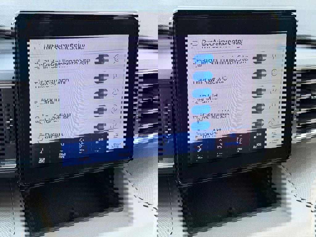 Certified 2023 Ford Explorer XLT w/ Equipment Group 202A image 39