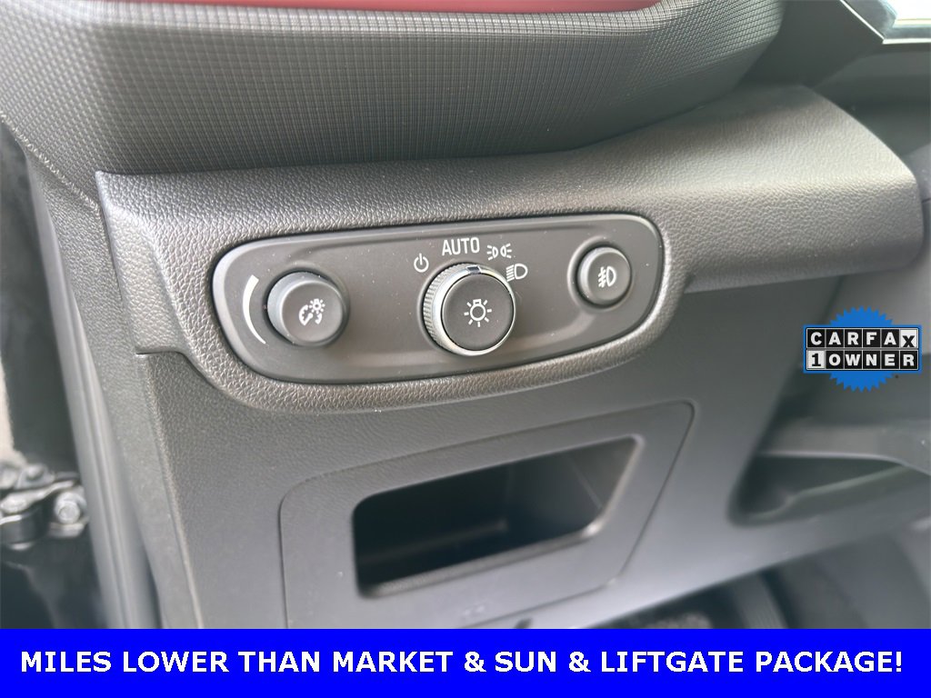 Used 2022 Chevrolet TrailBlazer RS w/ Sun and Liftgate Package image 11