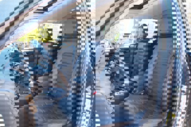 Used 2025 Honda CR-V EX-L image 16