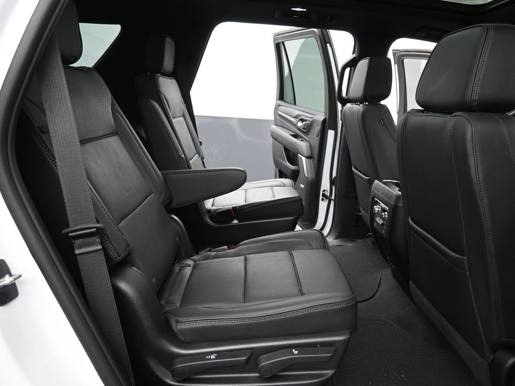Used 2023 GMC Yukon Denali image 10