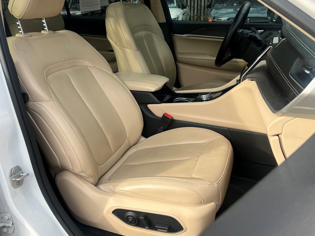 Used 2021 Jeep Grand Cherokee L Limited w/ Trailer Tow Package image 9