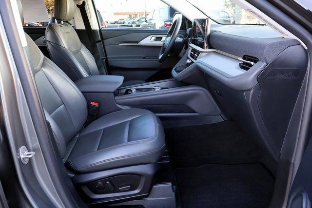 Certified 2025 Ford Explorer Active w/ Active Comfort Package image 19