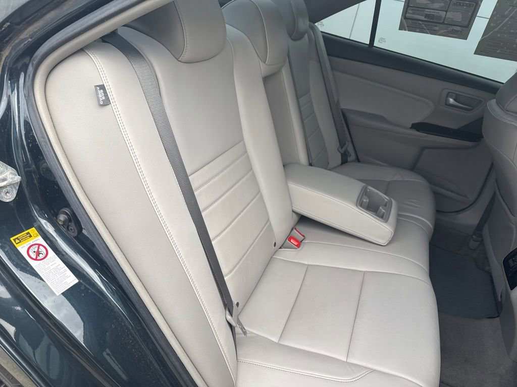Used 2017 Toyota Camry XLE image 28