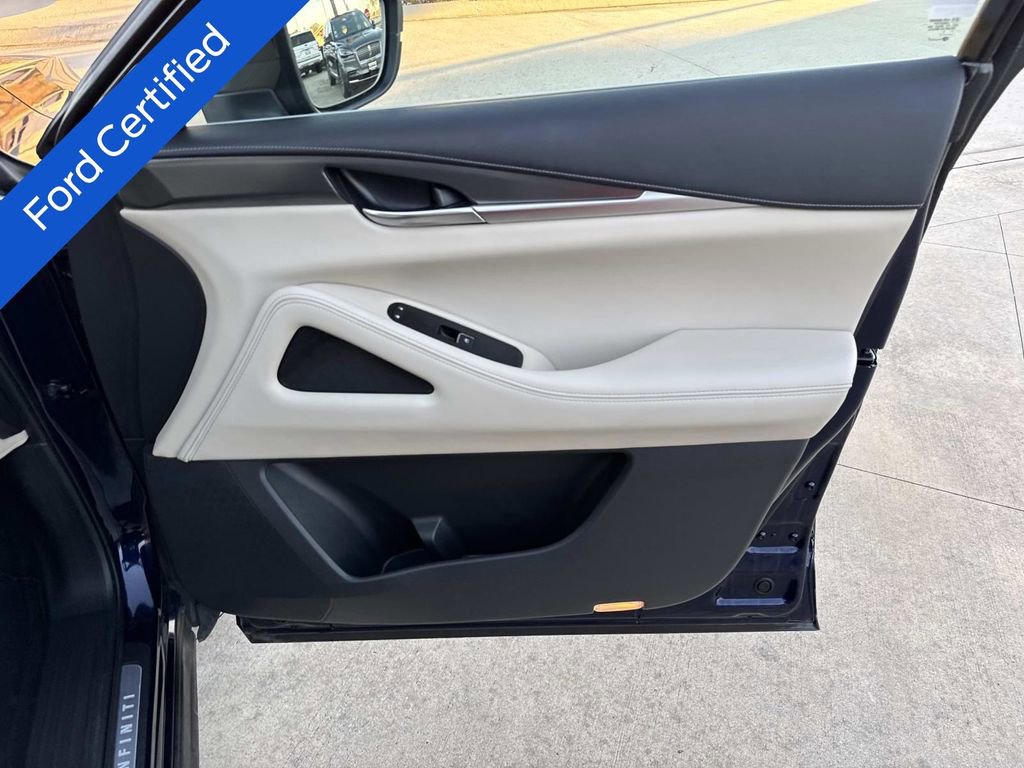 Used 2023 INFINITI QX60 Luxe w/ Cargo Package image 15